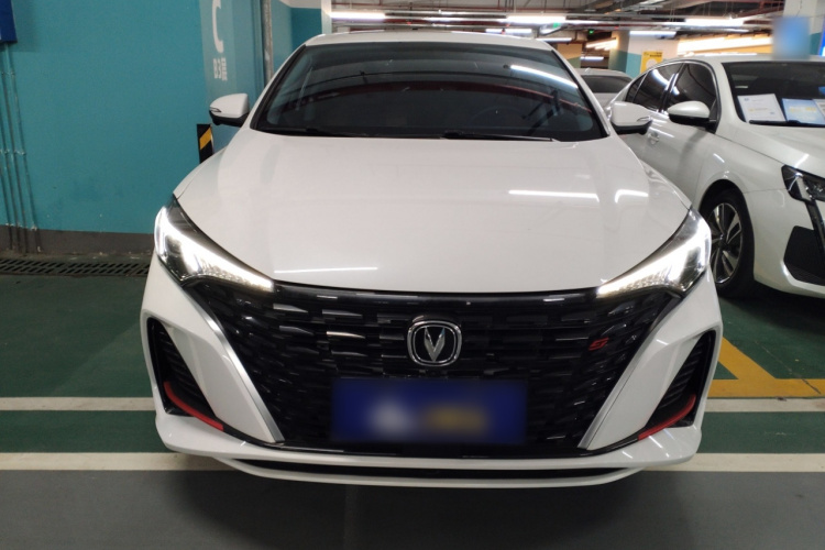 长安 逸动 2023款 畅享版 PLUS 蓝鲸NE 1.4T GDI DCT尊贵版车身外观2