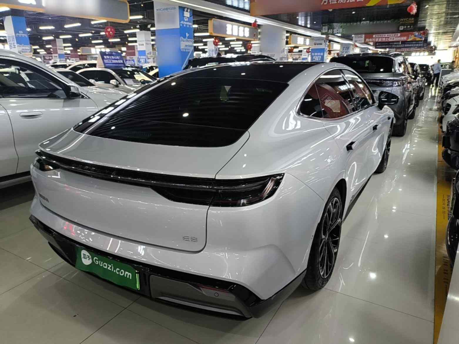 吉利银河 银河E8 2025款 700km 远航智驾版(5)