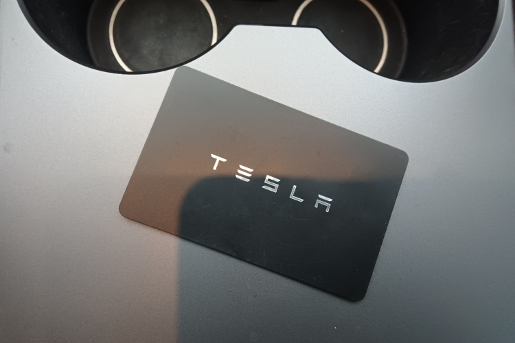 特斯拉 Model 3 2021款 标准续航后驱升级版中控内饰7001