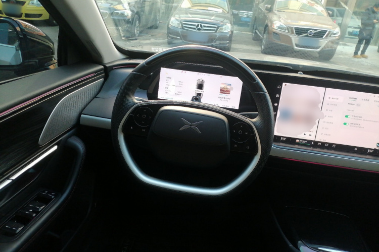 小鹏P7 2022款 586G中控内饰13