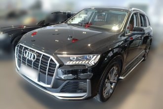 奥迪Q7 2023款 55 TFSI quattro S line运动型