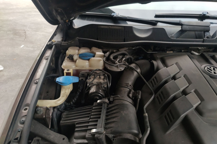 大众 途锐 2011款 3.0TDI 柴油标配型局部细节9006