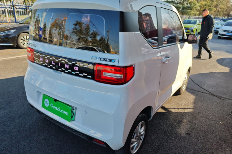 五菱汽车 宏光MINIEV 2021款 马卡龙时尚款 磷酸铁锂车身外观7