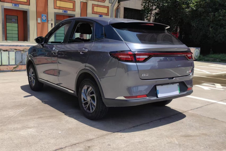 哪吒汽车 哪吒AYA 2023款 318 Lite车身外观6001