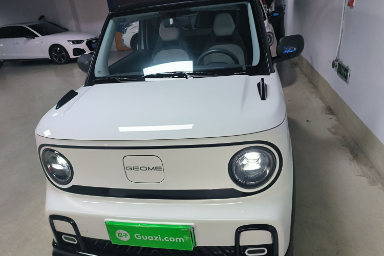 吉利银河 2025款 210km 熊猫卡丁车身外观2