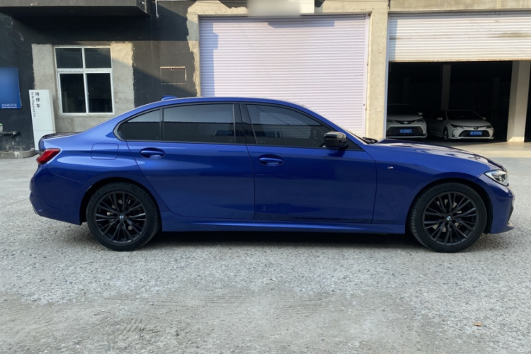 宝马3系 2020款 改款 325Li M运动曜夜套装车身外观6003