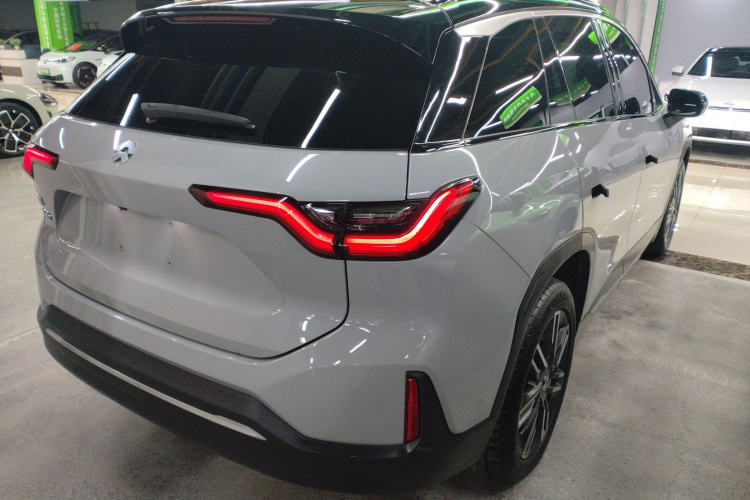 蔚来ES6 2020款 600KM 运动版车身外观7