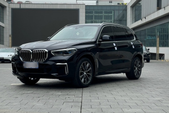 宝马X5 2022款 改款 xDrive 30Li 尊享型M运动套装