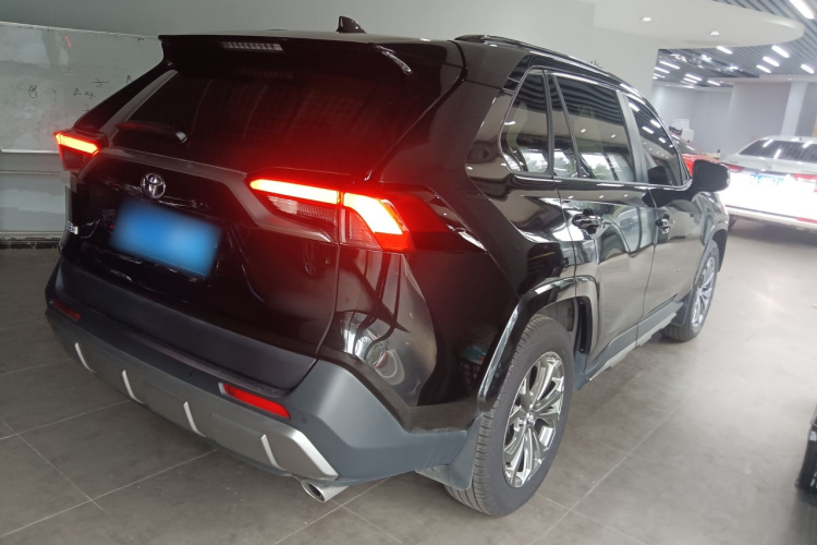 丰田 RAV4荣放 2024款 2.0L CVT两驱风尚Plus版车身外观6005