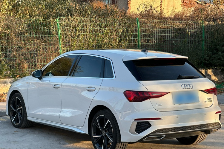 奥迪A3 2023款 改款 Sportback 35 TFSI 时尚运动型车身外观6003
