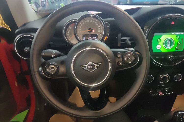 MINI 2019款 1.5T ONE PLUS局部细节13