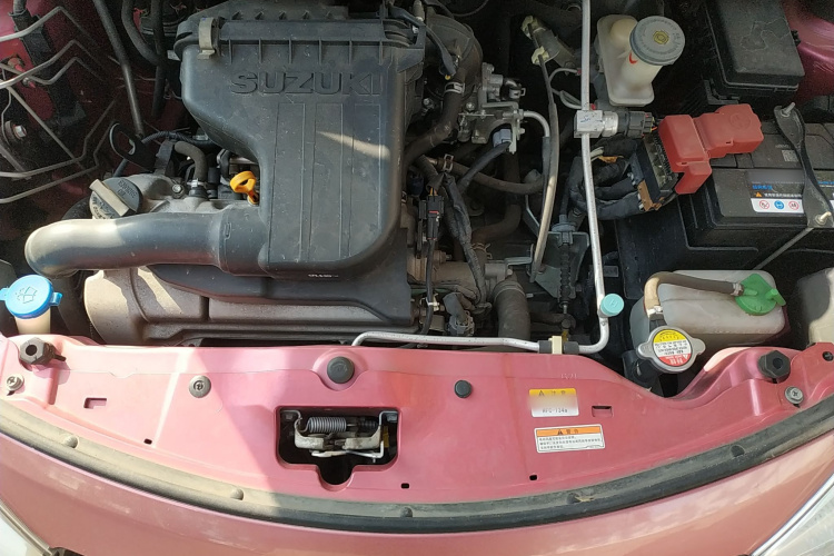 铃木 奥拓 2013款 改款 1.0L 手动舒适型局部细节24