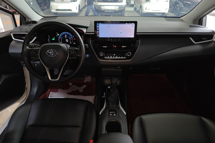 丰田 卡罗拉 2023款 1.8L 智能电混双擎 精英版中控内饰7002