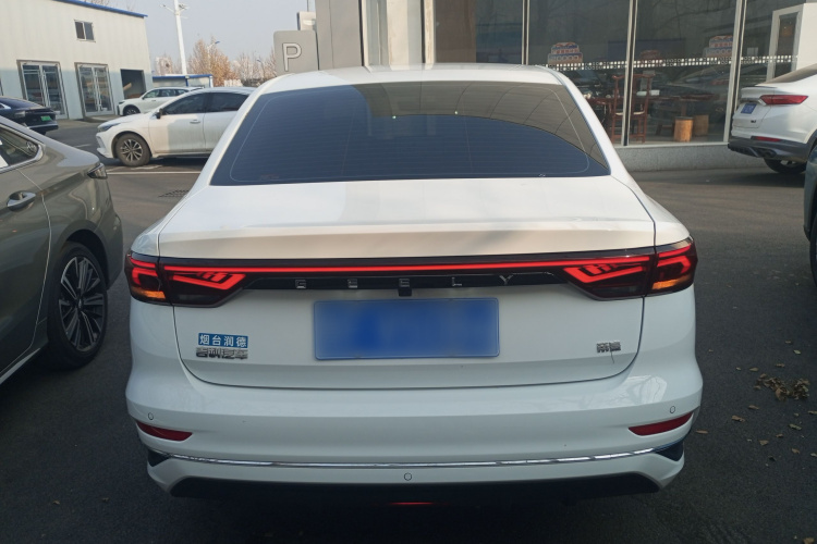 吉利汽车 帝豪 2025款 第4代 1.5L CVT旗舰型车身外观6