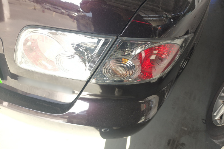 马自达6 2013款 2.0L 自动时尚型车身外观6006