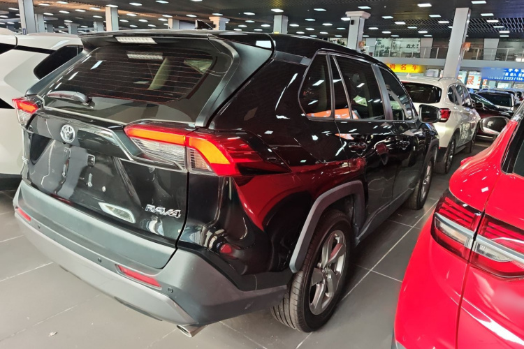 丰田 RAV4荣放 2021款 2.0L CVT两驱风尚版车身外观7