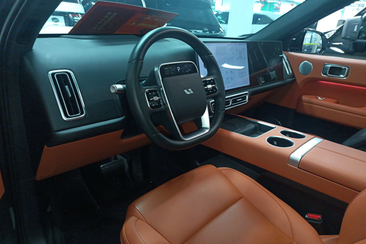 理想汽车 理想L6 2024款 Pro中控内饰7002