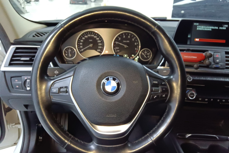 宝马3系 2018款 320Li 时尚型中控内饰13