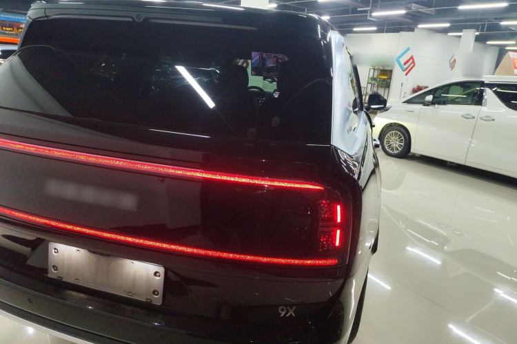 极氪9X 2025款 Ultra版车身外观6005