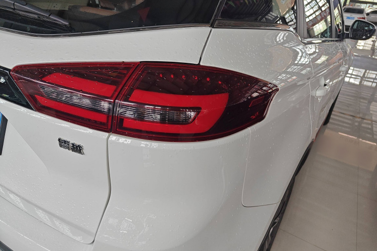 吉利汽车 博越 2021款 1.8TD DCT两驱亚运版车身外观6006