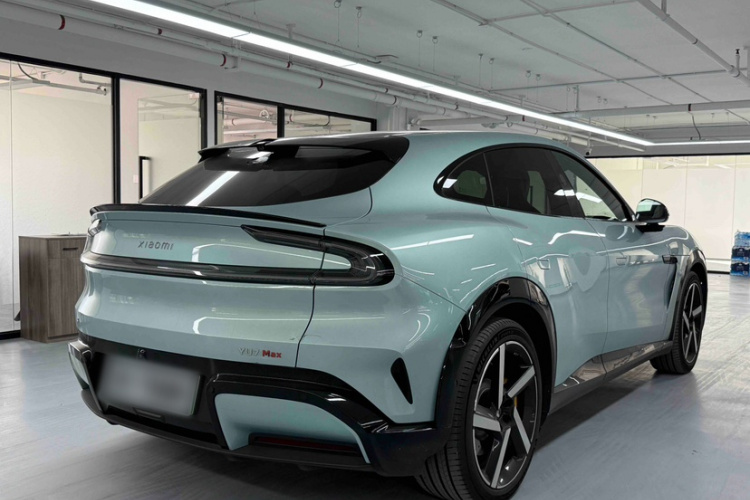 小米汽车 小米YU7 2025款 超长续航高性能四驱Max版车身外观6002