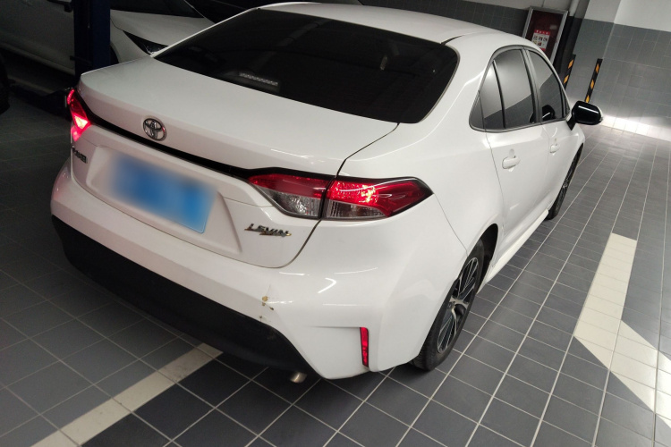 丰田 雷凌 2023款 TNGA 1.5L CVT进取版车身外观6005