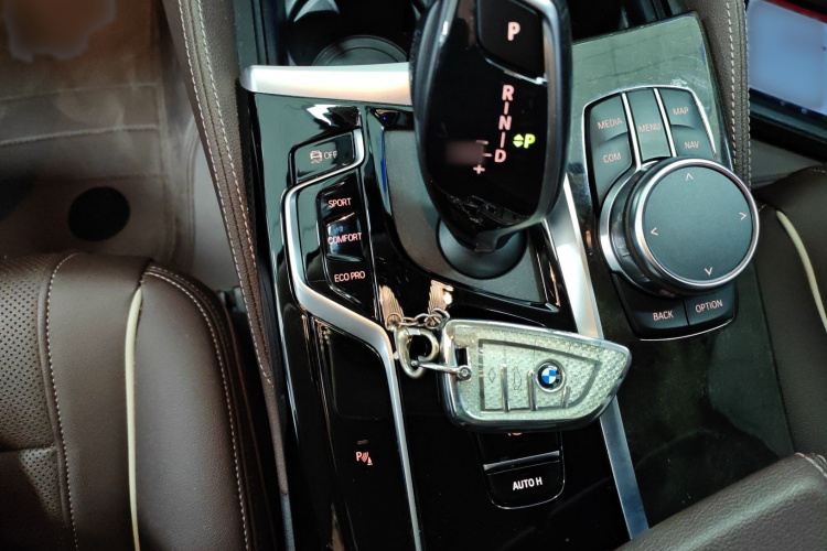 宝马5系 2022款 改款二 525Li 豪华套装局部细节18