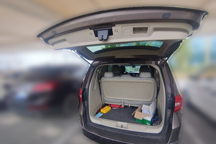 别克GL8 2017款 25S 舒适型 国V中控内饰23