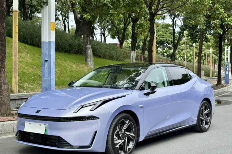 领克07 2024款 EM-P 126长续航 Ultra车身外观6005