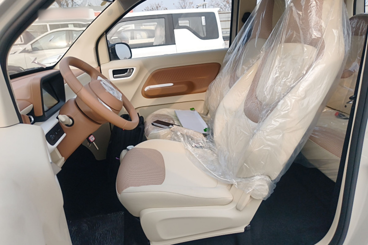 五菱汽车 宏光MINIEV 2024款 第三代 215km 青春版中控内饰19