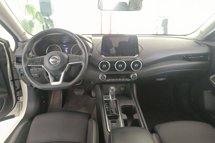 日产 轩逸 2022款 1.6L XL CVT悦享版中控内饰12