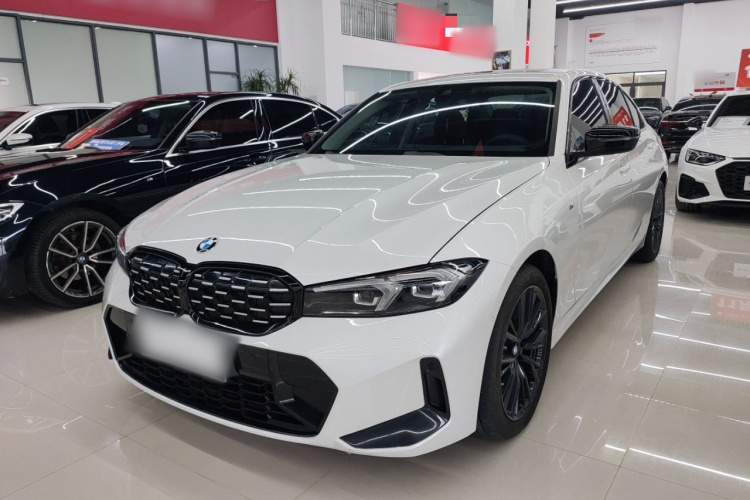 宝马3系 2024款 325Li M运动曜夜套装车身外观1