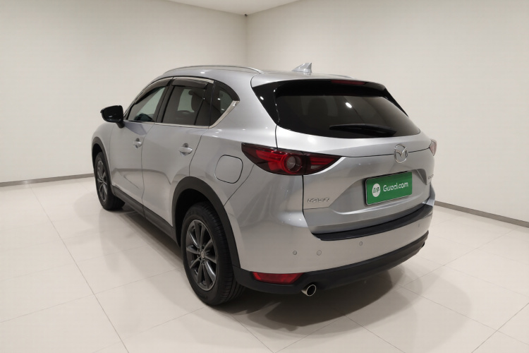马自达CX-5 2020款 改款 2.0L 自动两驱智尊型车身外观5