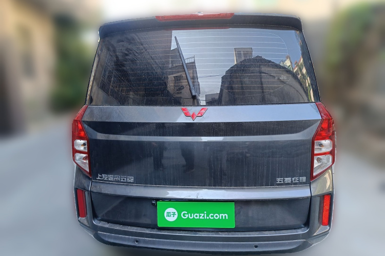 五菱汽车 五菱征程 2021款 1.5T 手动豪华型车身外观6