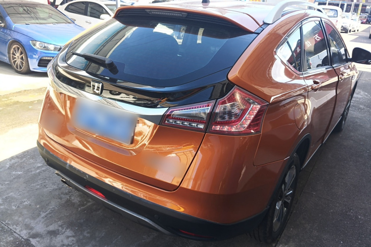 纳智捷 优6 SUV 2014款 1.8T 时尚型车身外观6005