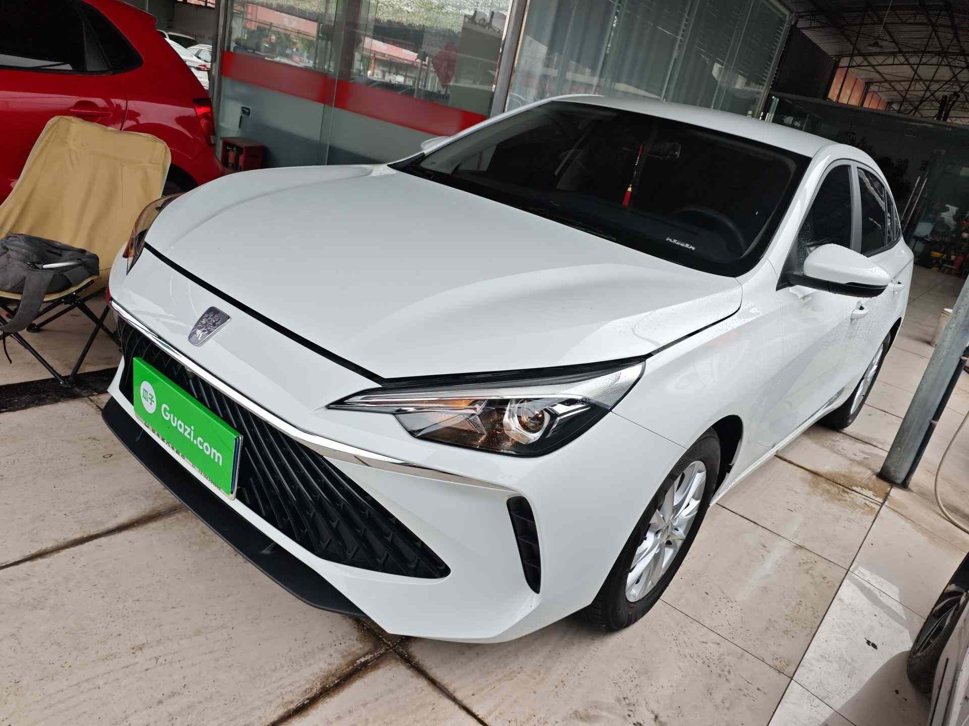 荣威i5 2023款 1.5L 手动舒享版(2)