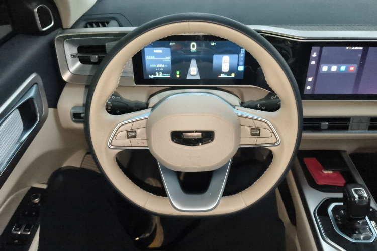 吉利汽车 吉利icon 2023款 1.5TD 主角中控内饰13