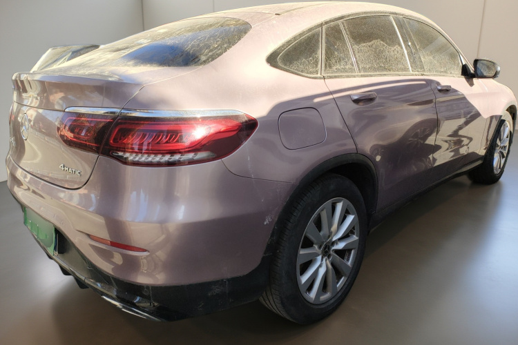 奔驰GLC轿跑 2020款 GLC 260 4MATIC 轿跑SUV车身外观7