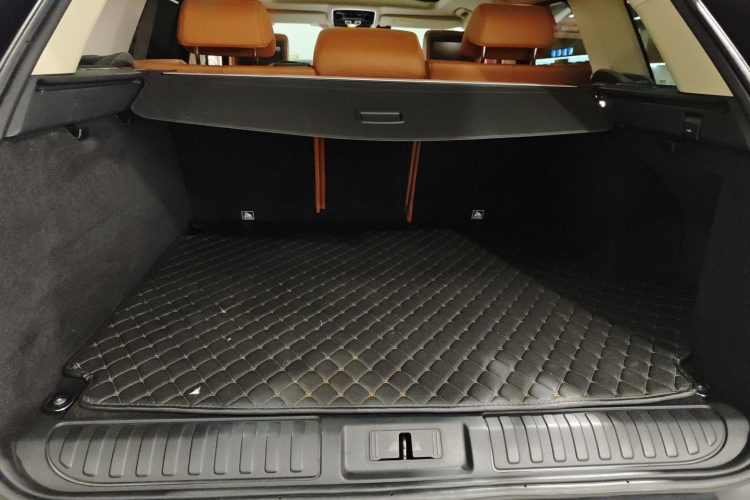 路虎 揽胜运动版 2017款 3.0 SC V6 HSE DYNAMIC局部细节23