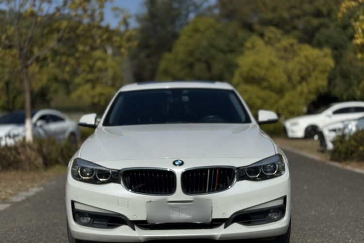 宝马3系GT 2018款 320i 时尚型车身外观6002