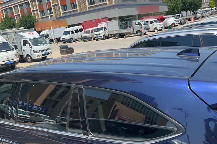 丰田 汉兰达 2022款 双擎 2.5L 两驱精英版 5座局部细节57