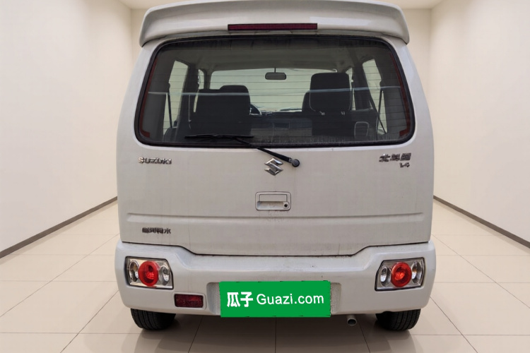 铃木 北斗星 2016款 1.4L 手动超值型车身外观6