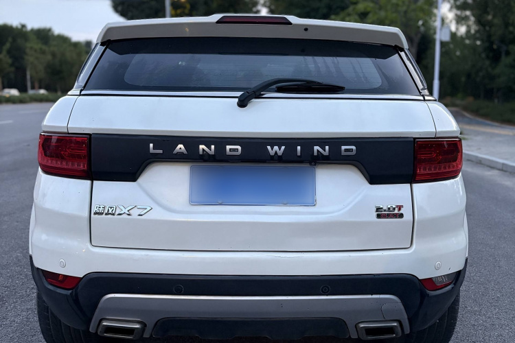 陆风X7 2015款 2.0T 全景尊贵版车身外观6005