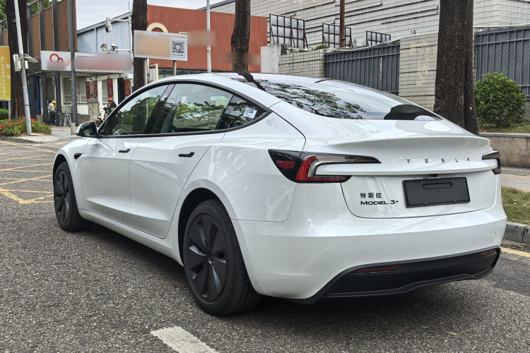 特斯拉 Model 3 2025款 改款 长续航后轮驱动版车身外观6002