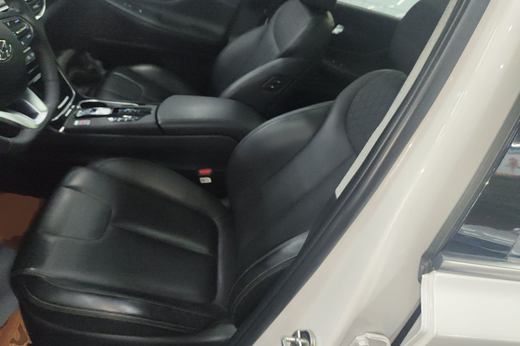 现代 胜达 2020款 380 TGDi 自动两驱TOP旗舰版局部细节19