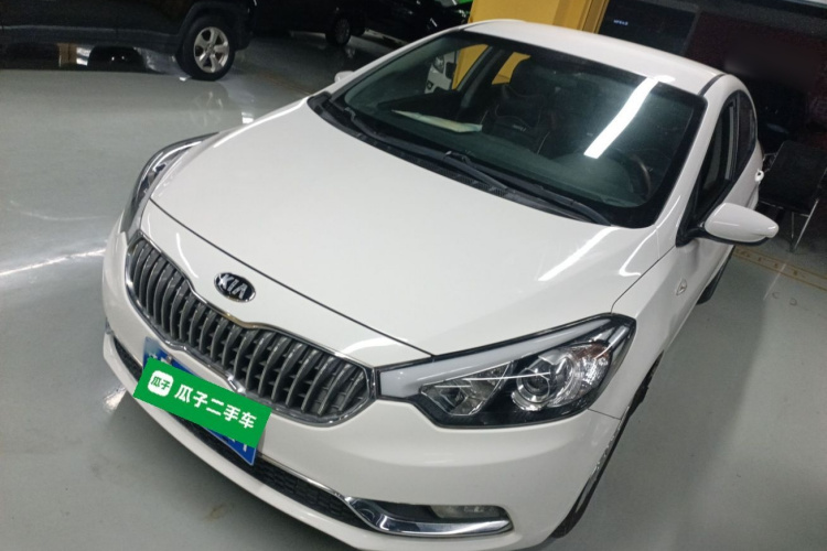 起亚K3 2015款 1.6L 自动GL车身外观1