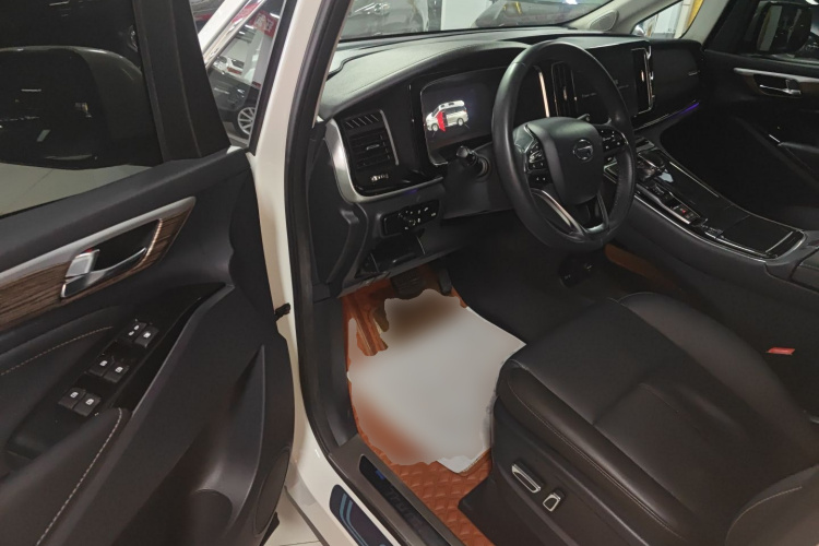 广汽传祺 传祺M8 2021款 领秀系列 390T 尊贵版中控内饰7003