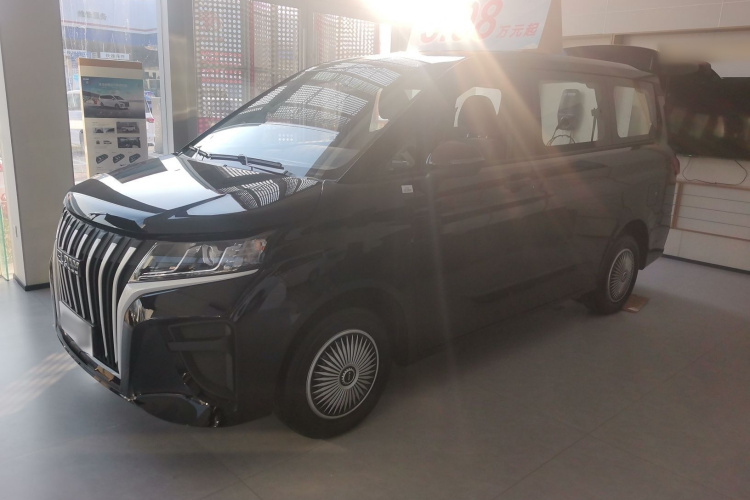 BAW北汽制造 锐胜王牌M7 2025款 1.6L 手动标轴舒适型 5座车身外观6003