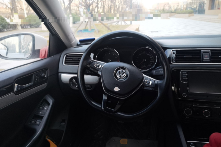 大众 速腾 2017款 230TSI 手动舒适型中控内饰13