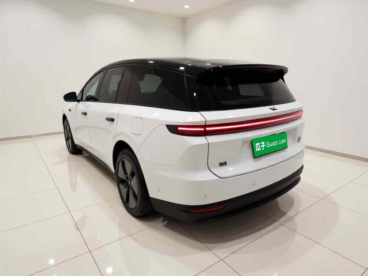理想汽车 理想i8 2025款 标准版(3)